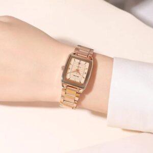 SKMEI 2578 Women Stainless Steel Business Watch Vintage Square 30m Life Water-Resistant Quartz Watch